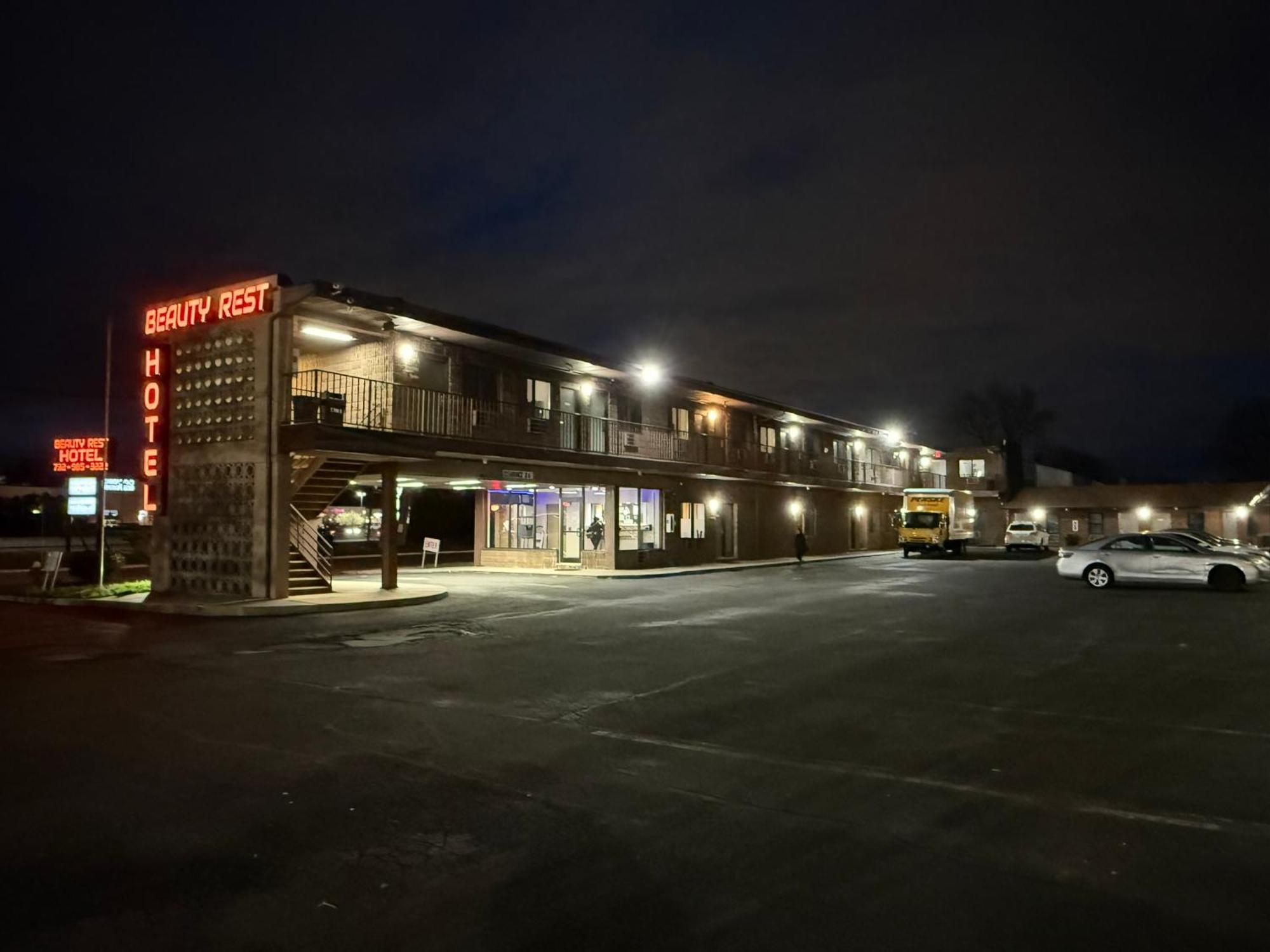 Beauty Rest Hotel Edison Exterior photo