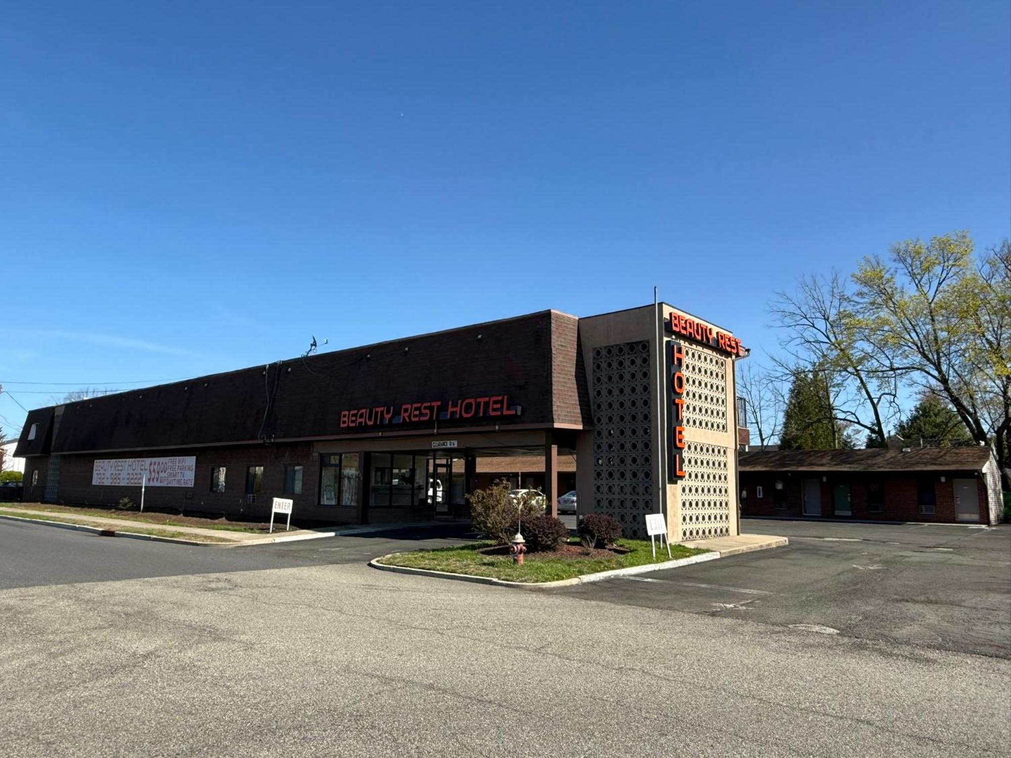 Beauty Rest Hotel Edison Exterior photo