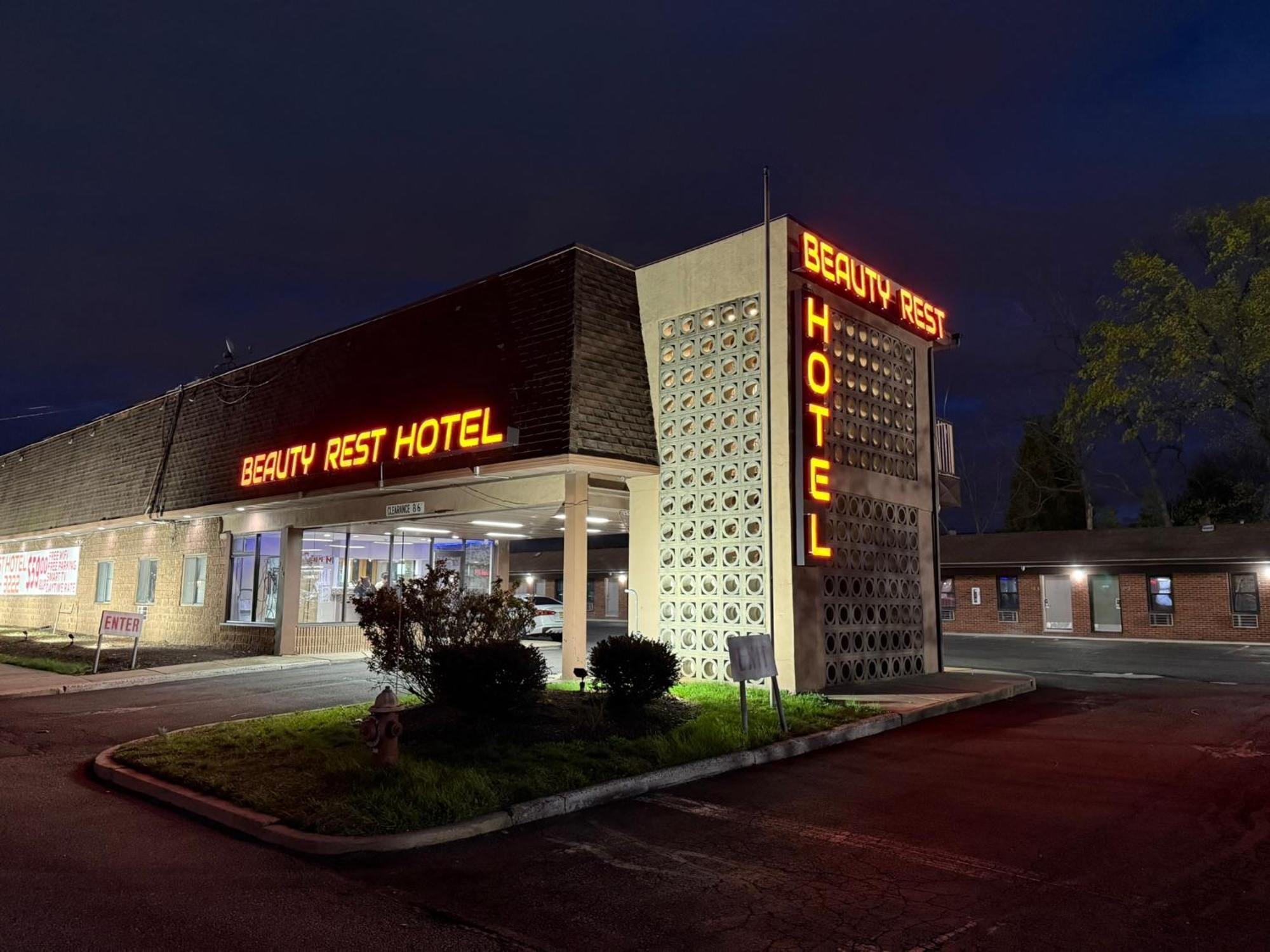 Beauty Rest Hotel Edison Exterior photo