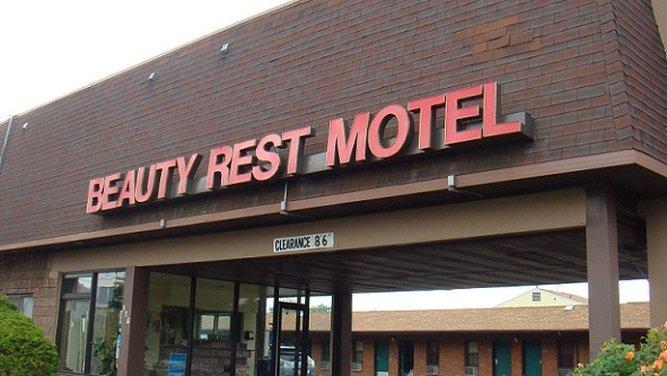 Beauty Rest Hotel Edison Exterior photo